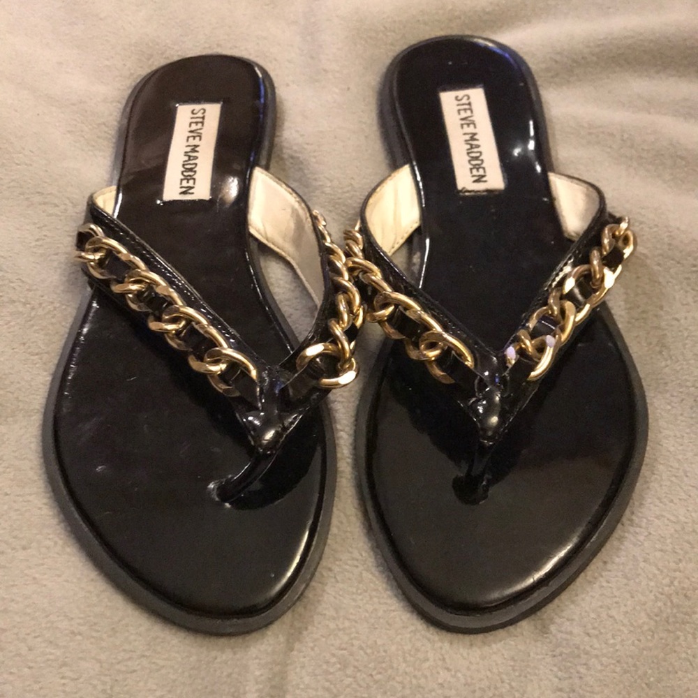 Steve Madden chain flip flops